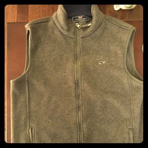Vineyard Vines grey vest